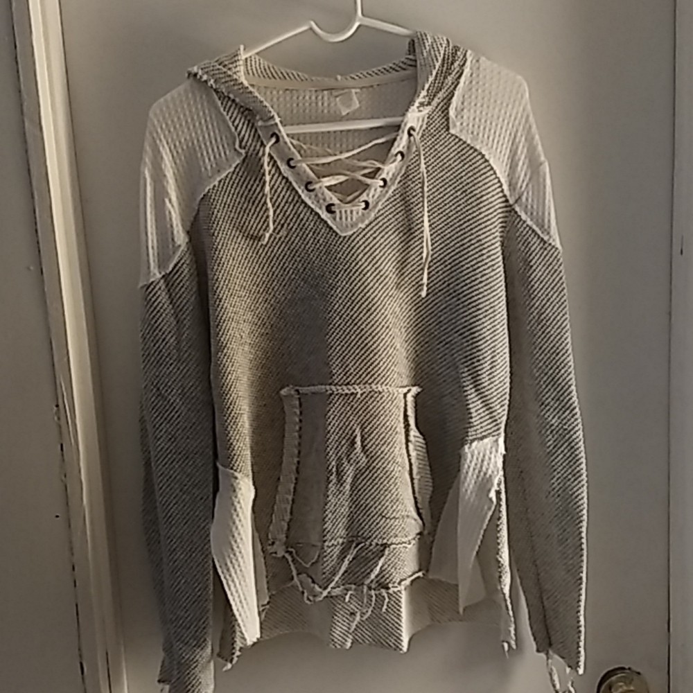 Daytrip hooded shirt